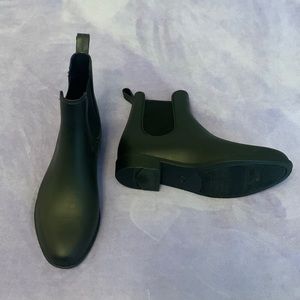 Chelsea rain boots